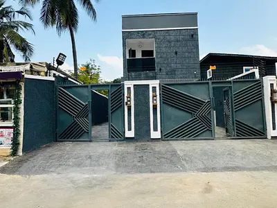 Beautiful 4 Bedroom Fully Detached Duplex with BQ