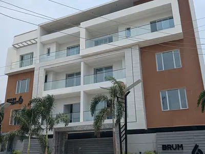 New 3 Bedroom En-Suite Maisonette
