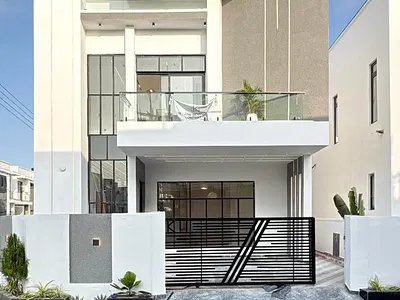 4 Bedroom Fully Detached Duplex