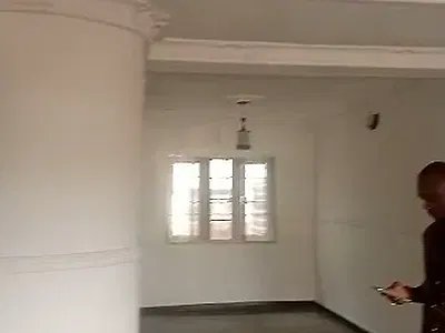 Spacious 3 Bedroom Apartment