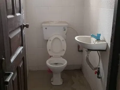 Nice and Spacious 4 Rooms Office Space Upstairs