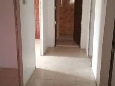 Commercial 4 Rooms Office Space