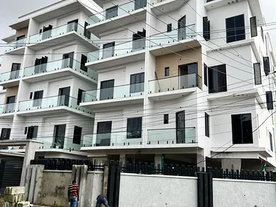 Exclusive 2 Bed Apartment with Pool, Gym, Elevator &fully Inverter Power