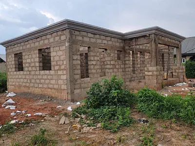 Luxury 3 Bedroom Fully Detach Bungalow Carcass