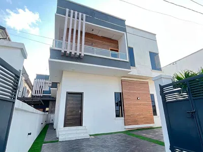 5 Bedroom Detached + BQ