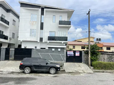 Contemporary 2 Bedroom Apartment