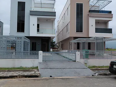 Luxury 6 Bedroom Detached Duplex with Cinema, Swimming Pool & Gym Spac