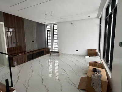 5 Bedroom Duplex with a BQ and a Pool