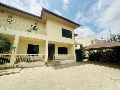 4 Bedroom Semi Detached Duplex with 2 Rooms BQ