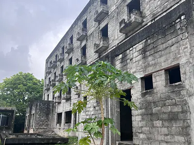An Uncompleted 3 Storey Building, 48 Rooms
