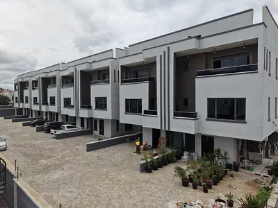 Contemporary 4-Bedroom Semi-Detached Duplex