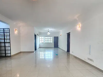 Well Maintained Service 3 Bedroom Apartment with BQ