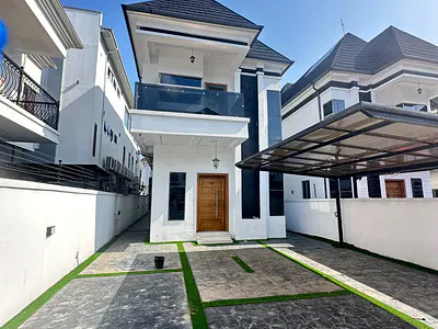 5 Bedroom Fully Detached Duplex