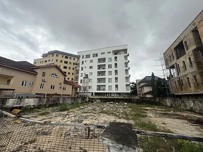 Fenced Dry Land Measuring Approximately 900SQM Located on a Busy Road
