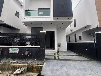 4 Bedroom Fully Detached Duplex Vwith BQ