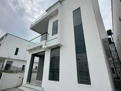Luxurious 4 Bedroom Fully Detached with BQ