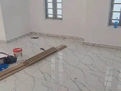 A Room Self-Con with Personal Big Kitchen