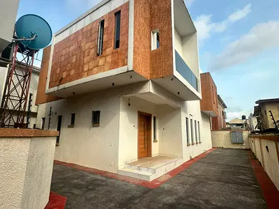 5 Bed Duplex That Is Newly Built