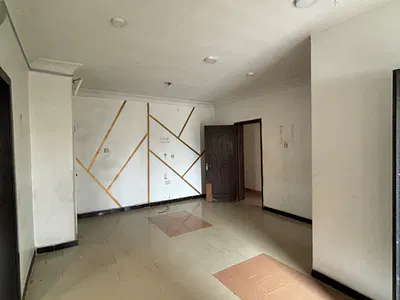 2 Bedroom Apartment with a Balcony