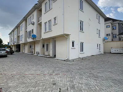 4 Bedroom Terraced Duplex with BQ