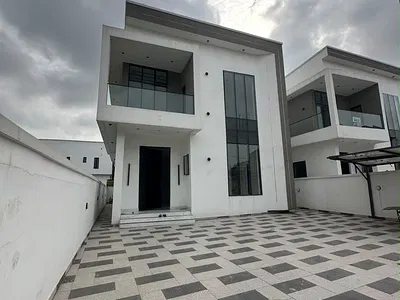 Luxurious 4 Bedrooms Fully Detached with BQ