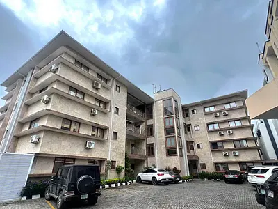3 Bedroom with Pool and Elevator
