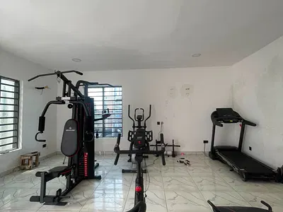 Beautifully Crafted 4 Bedroom Terreced Duplex +gym House in a Serene