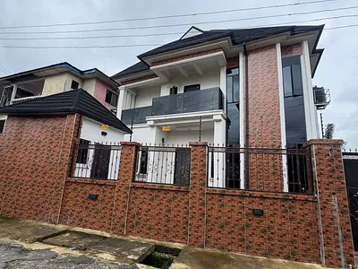 Fully Detached Modern 4 Bedroom Duplex