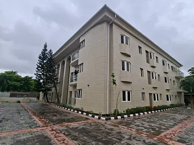 Luxury 4 Bedroom Apartment with BQ and Swimming Pool