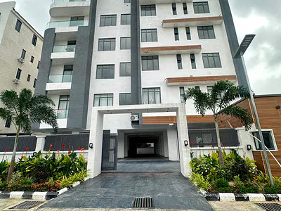 Exquisite Luxury Spacious 3 Bedroom Penthouse with BQ, Rooftop Lounge