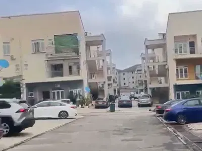 2bedrooms Block of Flat in an Estate