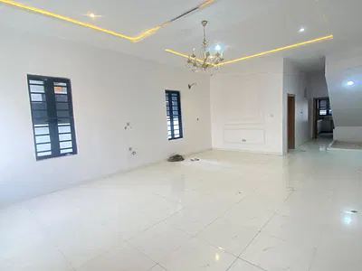 4 Bedroom