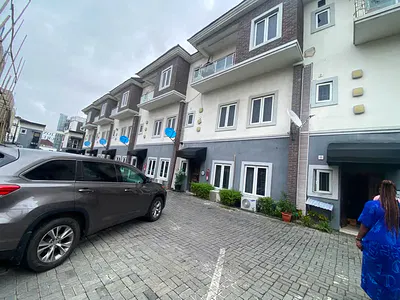 4 Bedroom Terrace Duplex with BQ