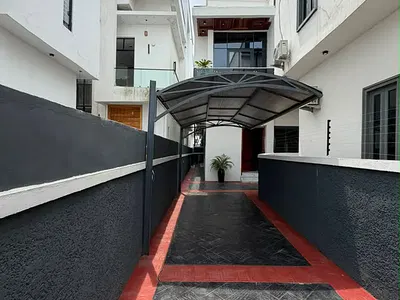 Luxury 4 Bedroom Detached Duplex with BQ