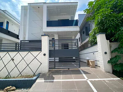 An Upscale 5 Bedroom Fully Detachedd Duplex with BQ & Swimming Pool