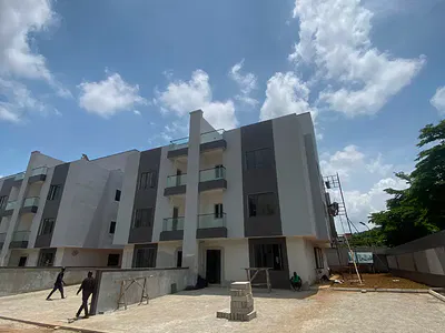5 Bedroom Triplex