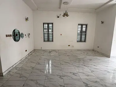 Luxury 4-Bedroom Semi-Detached Duplex with BQ