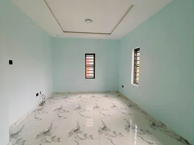 5 Bedroom Detached Duplex