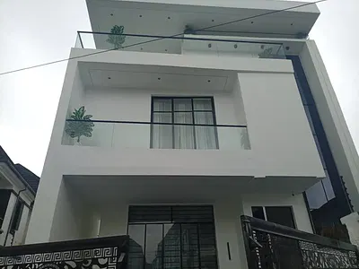 Exquisitely Finished Luxury 5 Bedroom Fully Detached Duplex with BQ
