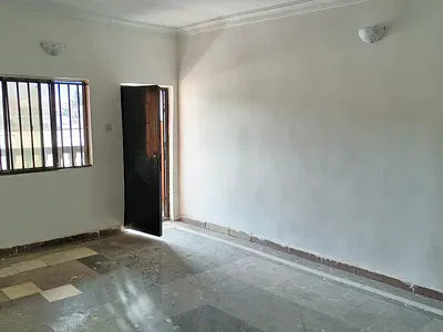 Top Notch 3BD Flat