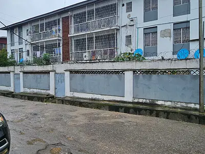 Block of 6 Flats with 6 Units of BQ