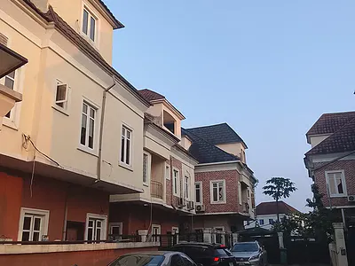 Available Spacious Single Room Shared Apartment with A.C