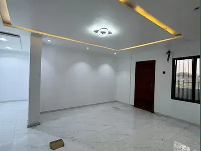 Brand New 2 Bedroom Flat Upstairs Serviced