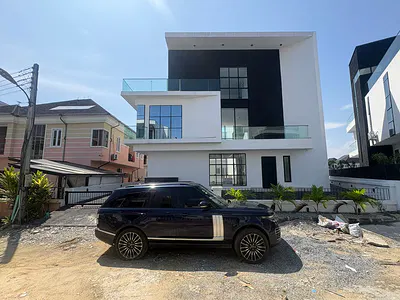 Five Bedroom Fully Detached Duplex with Gym, Pool, Open Rooftop