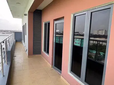 Well Maintained 3 Bedroom Apartment + BQ, Elevator
