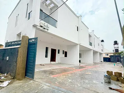 Luxury 3 Bedroom Terrace