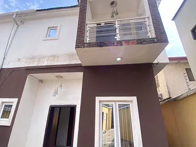 Luxury 4 Bedroom Semi Detached