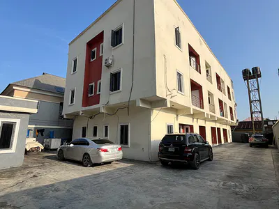 Spacious 2 Bedroom Apartment on the First Floor