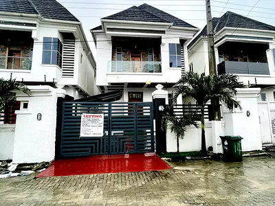 Luxury 4 Bedroom Duplex