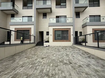 Luxury 5 Bedroom Terrace Duplex with BQ Privately Gated